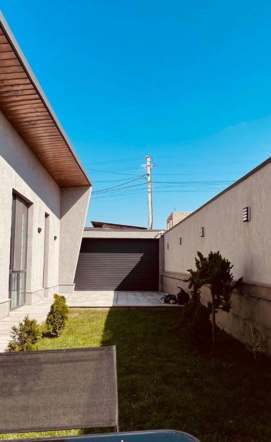 Grey House Aparthotel Zovuni Εξωτερικό φωτογραφία